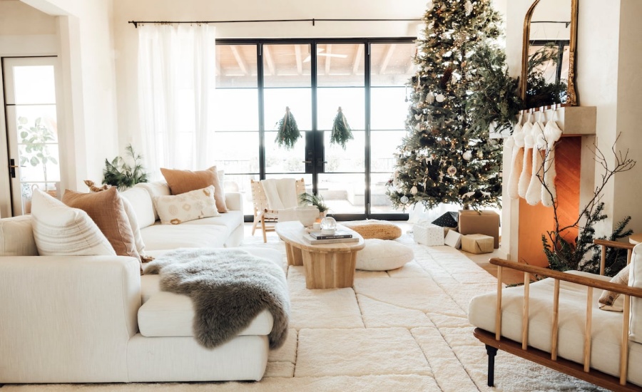 Why Thoughtful Holiday Decor Transforms Your Home Every Season